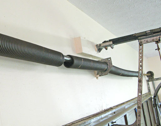 Kansas City Broken Spring Repair