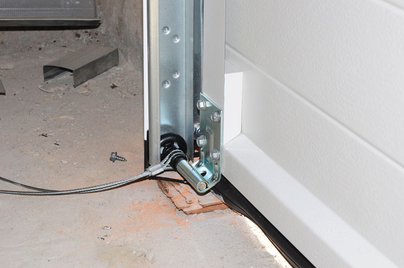 Broken Garage Door Cable repair